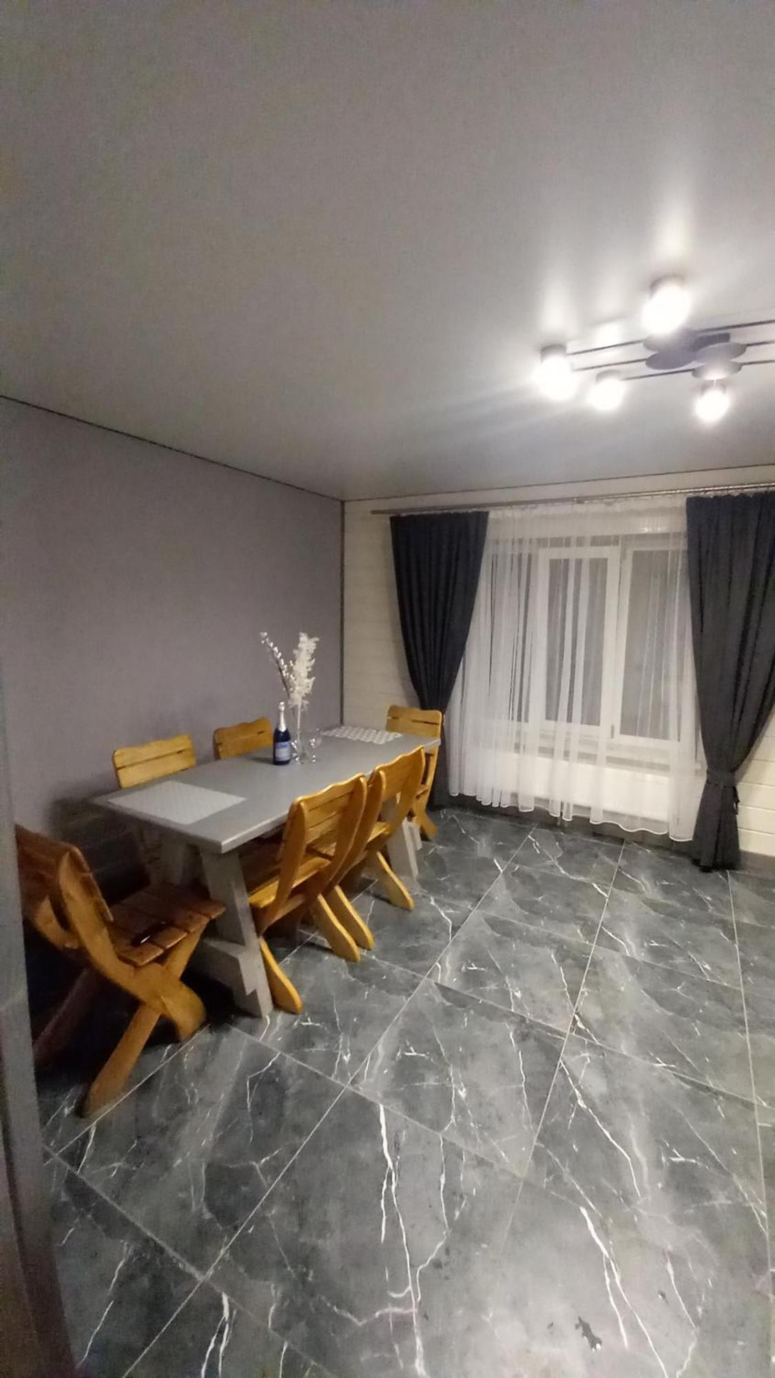 Villa Між Тростяном Та Рікою à Slavsko Chambre photo